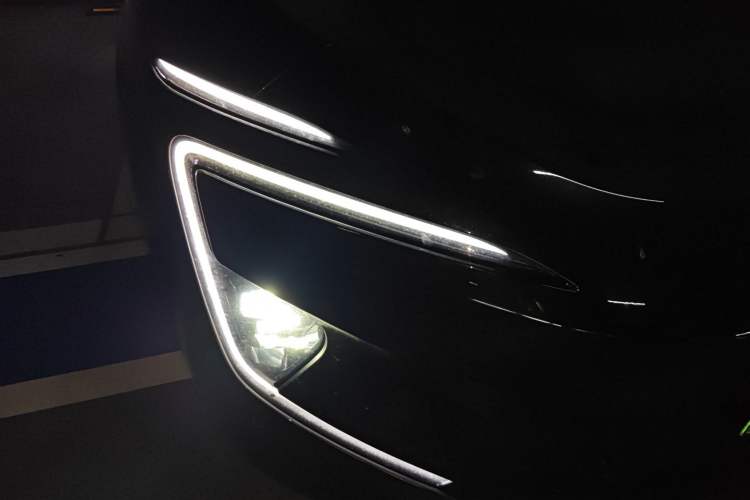Used Avatr 12 2025 Ultra Extended-Range Edition Right Front Headlight