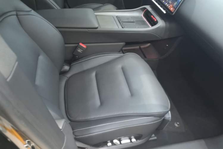Used Avatr 12 2025 Refresh Max Extended-Range Version Right Front Seat