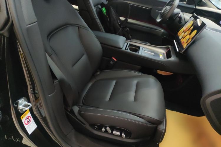 Used Avatr 12 2025 Year Updated Max All-Electric Version Right Front Seat