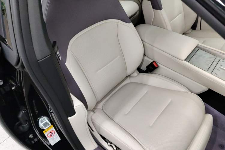 Used Avatr 12 2025 Max All-Electric Version Right Front Seat