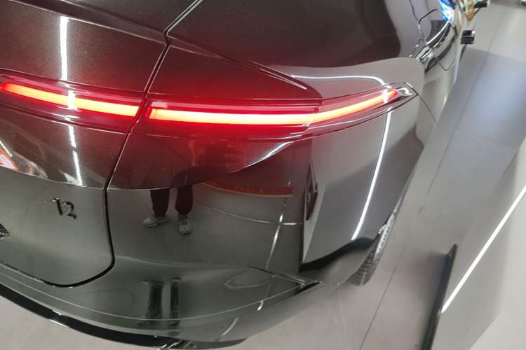 Used Avatr 12 2025 Ultra Extended-Range Edition Right Rear Taillight