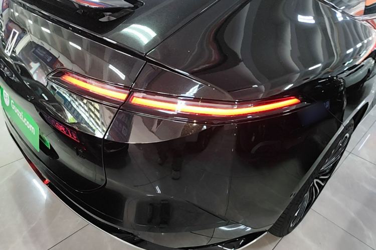Used Avatr 12 2025 Updated Ultra All-Electric Four-Wheel Drive Right Rear Taillight