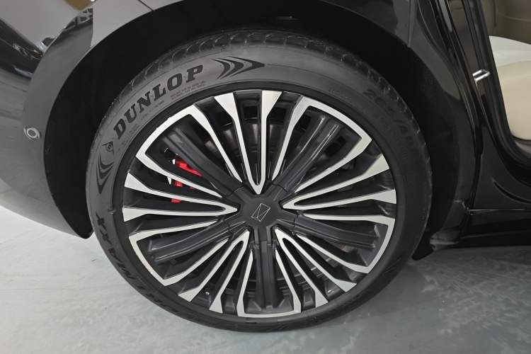 Used Avatr 12 2025 Ultra Extended-Range Edition Right Rear Wheel Hub