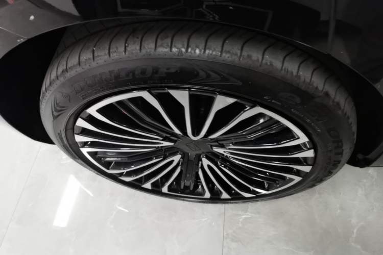 Used Avatr 12 2025 Ultra Extended-Range Edition Right Rear Wheel Hub