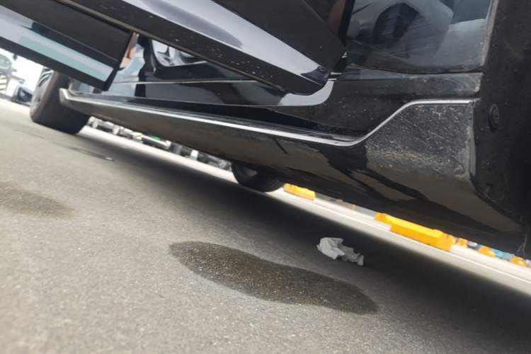 Used Avatr 12 2025 Updated Ultra All-Electric Four-Wheel Drive Right Side Sill