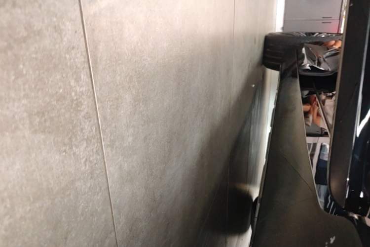 Used Avatr 12 2025 Ultra Extended-Range Edition Right Side Sill