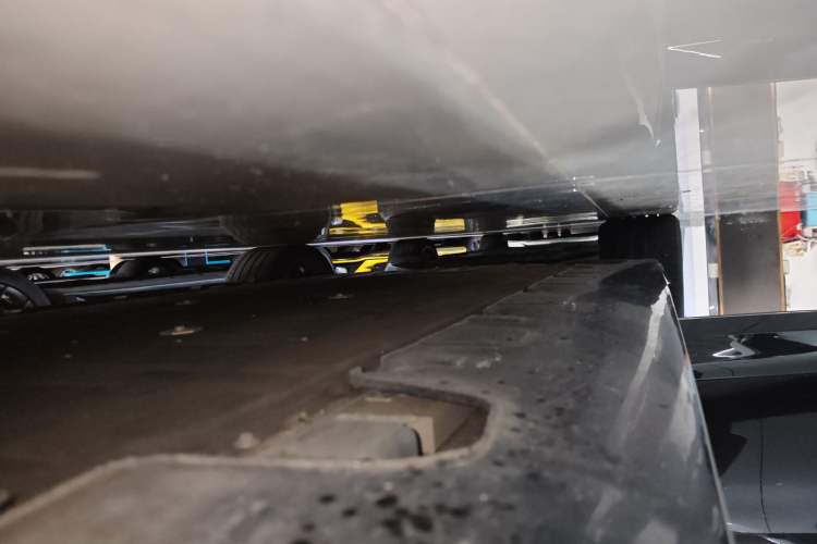 Used Avatr 12 2025 Year Updated Max All-Electric Version Right Side Sill