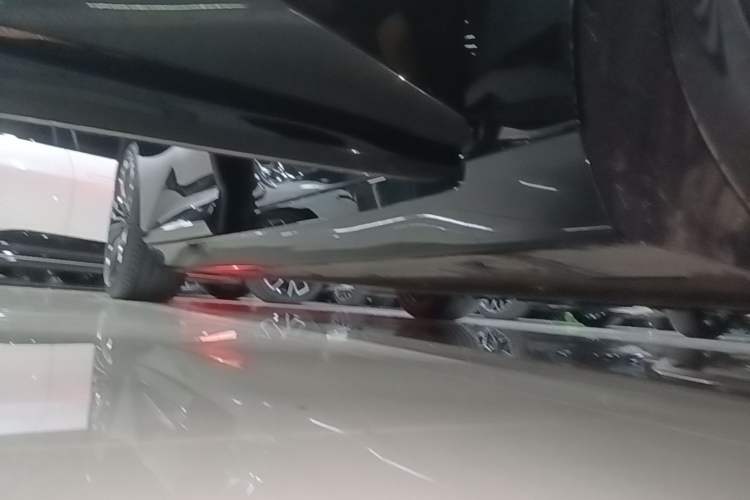 Used Avatr 12  Right Side Sill