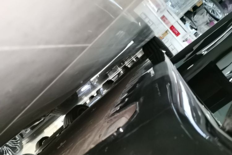 Used Avatr 12 2025 Updated Ultra All-Electric Four-Wheel Drive Right Side Sill