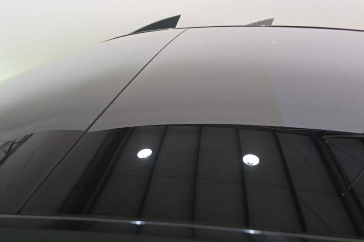 Used Avatr 12 2025 Ultra Extended-Range Edition Roof