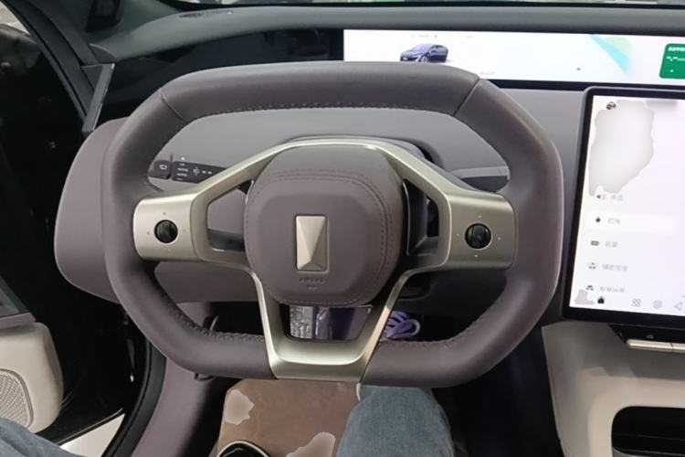 Used Avatr 12 2025 Updated Ultra All-Electric Four-Wheel Drive Steering Wheel