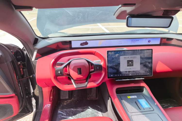 Used Avatr 12 2025 Updated Ultra All-Electric Four-Wheel Drive Steering Wheel