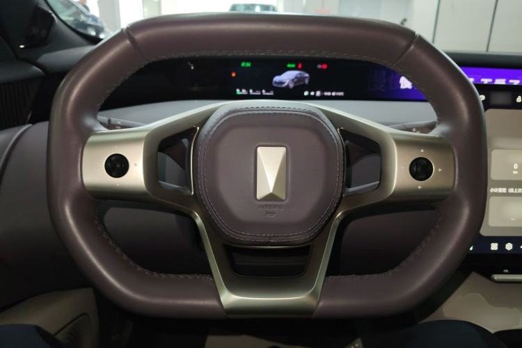 Used Avatr 12 2025 Max Extended-Range Edition Steering Wheel