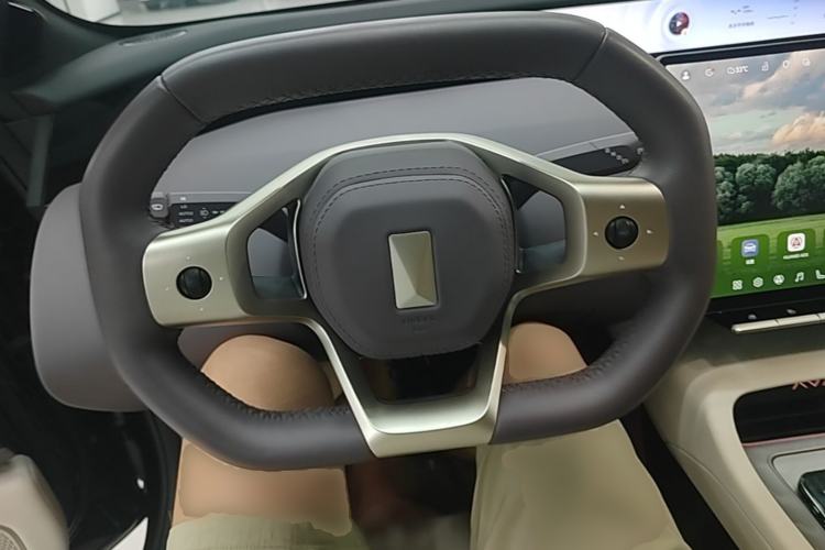 Used Avatr 12 2025 Updated Ultra All-Electric Four-Wheel Drive Steering Wheel