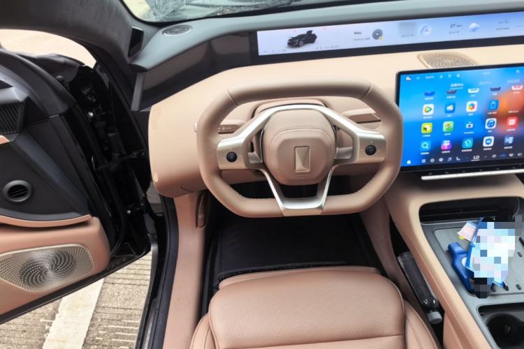 Used Avatr 12 2025 Updated Ultra All-Electric Four-Wheel Drive Steering Wheel