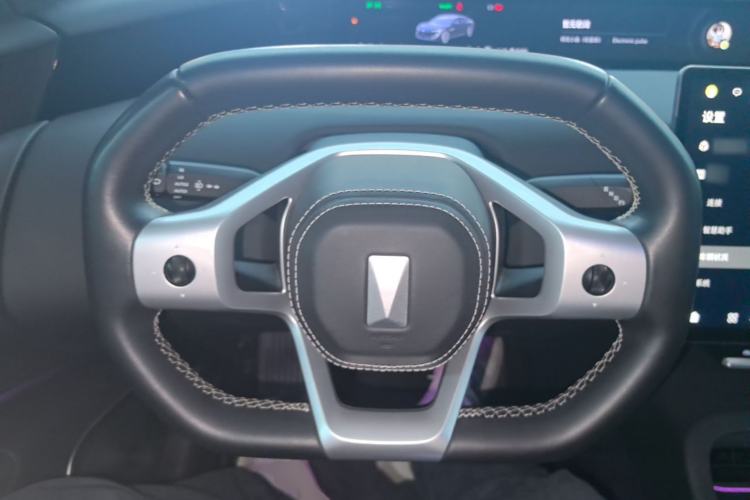 Used Avatr 12 2025 Ultra Extended-Range Edition Steering Wheel
