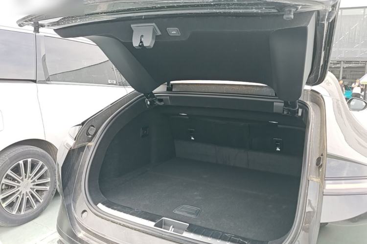 Used Avatr 12 2025 Updated Ultra All-Electric Four-Wheel Drive Trunk