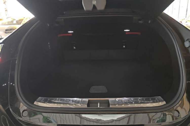 Used Avatr 12 2025 Updated Ultra All-Electric Four-Wheel Drive Trunk