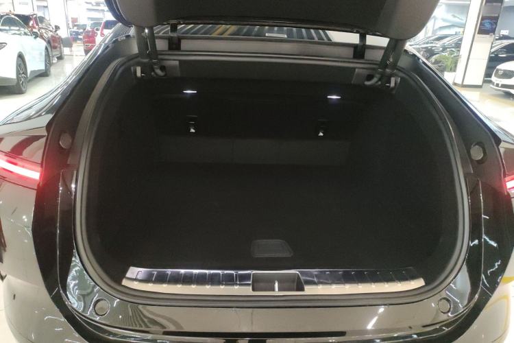 Used Avatr 12 2025 Year Updated Max All-Electric Version Trunk