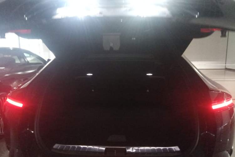 Used Avatr 12 2025 Ultra Extended-Range Edition Trunk