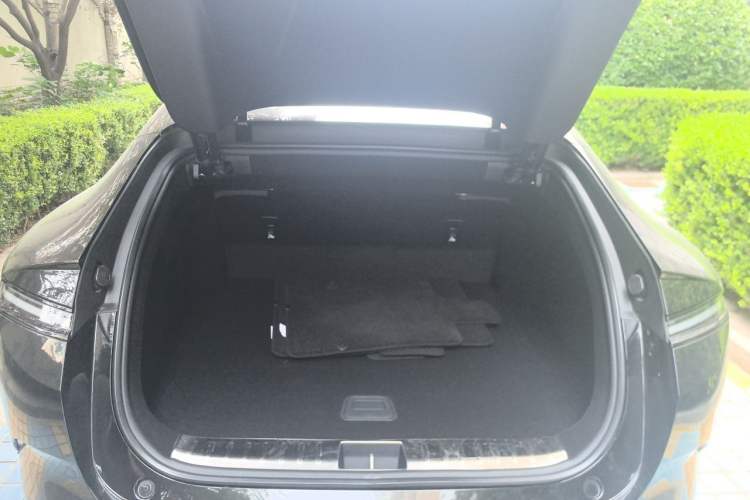Used Avatr 12 2025 Updated Ultra All-Electric Four-Wheel Drive Trunk