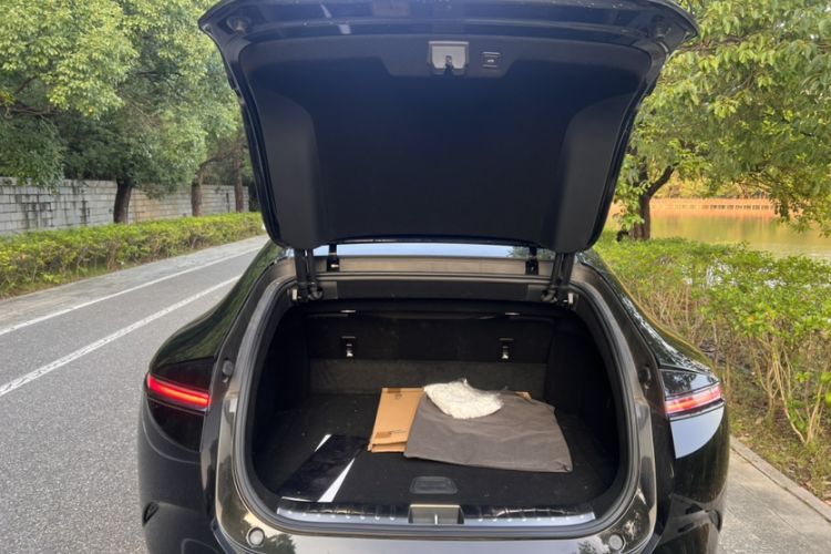 Used Avatr 12 2025 Ultra Extended-Range Edition Trunk