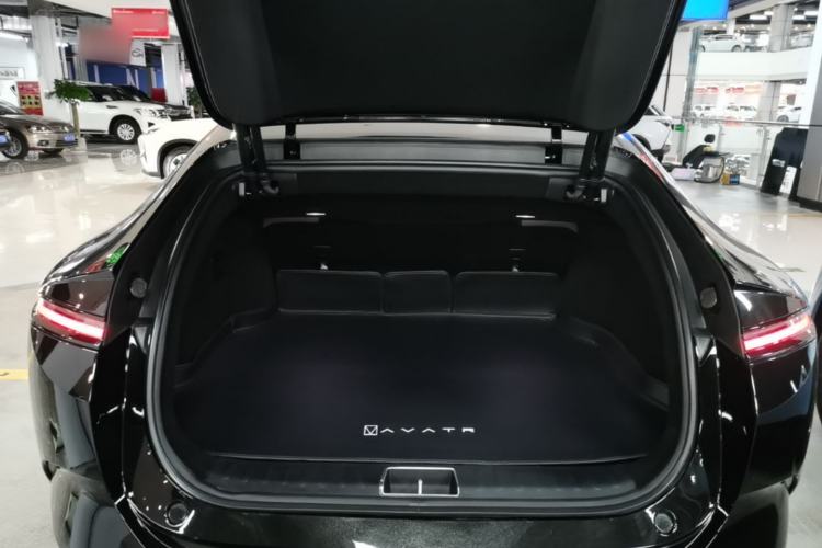Used Avatr 12 2025 Refresh Max Extended-Range Version Trunk
