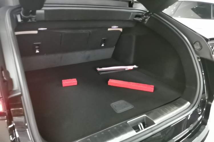 Used Avatr 12 2025 Updated Ultra All-Electric Four-Wheel Drive Trunk