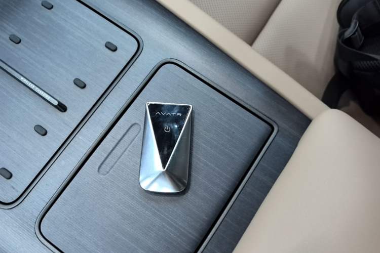 Used Avatr 12 2025 Updated Ultra All-Electric Four-Wheel Drive Vehicle Key