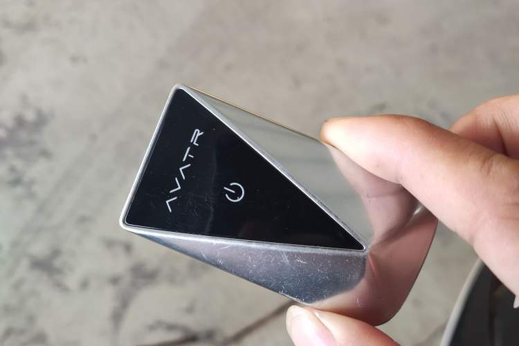 Used Avatr 12 2025 Updated Ultra All-Electric Four-Wheel Drive Vehicle Key