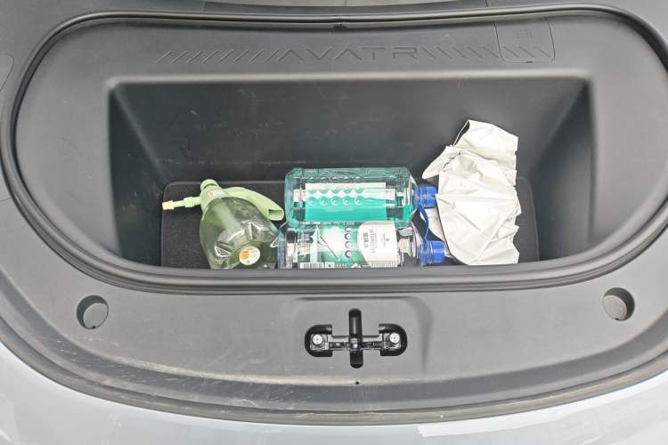 Used Avatr 12 2025 Year Updated Max All-Electric Version Engine Bay