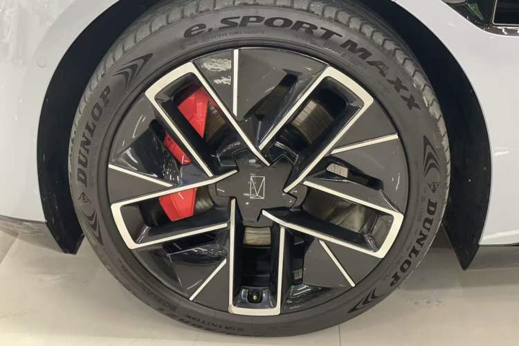 Used Avatr 12 2025 Ultra Extended-Range Edition Exterior 3