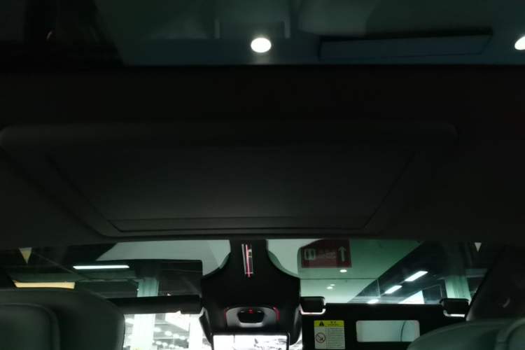 Used Avatr 12 2025 Ultra Extended-Range Edition Headliner