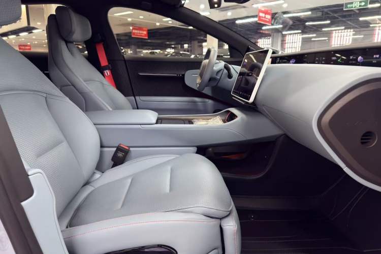 Used Avatr 12 2025 Ultra Extended-Range Edition Interior 5