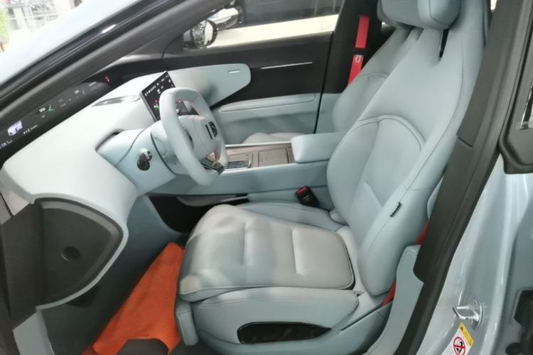 Used Avatr 12 2025 Ultra Extended-Range Edition Left Front Seat