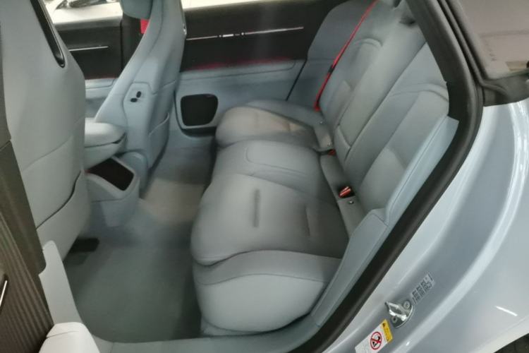 Used Avatr 12 2025 Ultra Extended-Range Edition Left Rear Seat