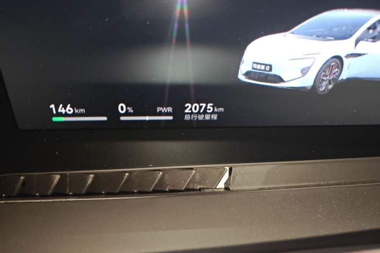 Used Avatr 12 2025 Master All-Electric Four-Wheel Drive Odometer Close Up