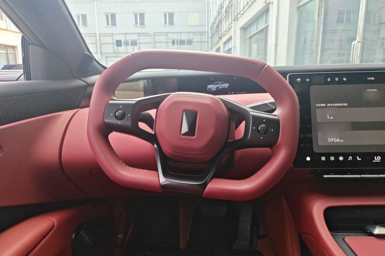 Used Avatr 12 2025 Year Updated Max All-Electric Version Steering Wheel