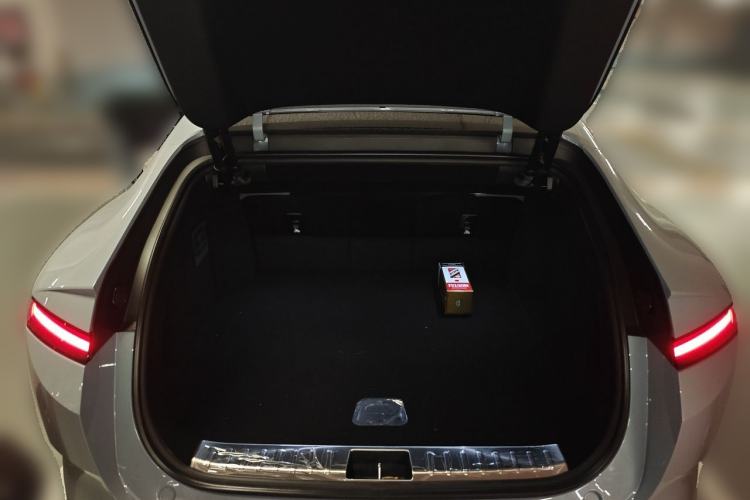 Used Avatr 12 2025 Master All-Electric Four-Wheel Drive Trunk