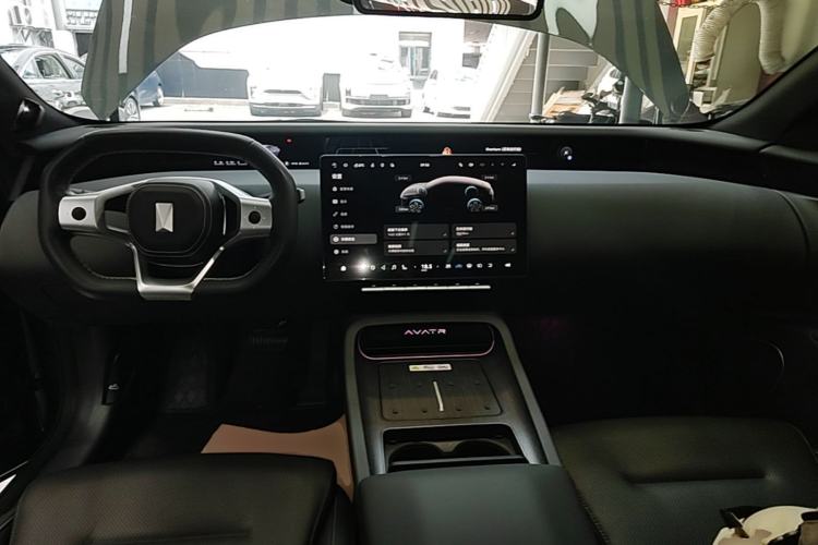 Used Avatr 12 2025 Ultra Extended-Range Edition Center Console