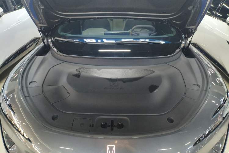Used Avatr 12 2025 Ultra Extended-Range Edition Engine Bay