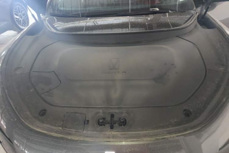 Used Avatr 12 2025 Year Updated Ultra Extended-Range Version Engine Bay