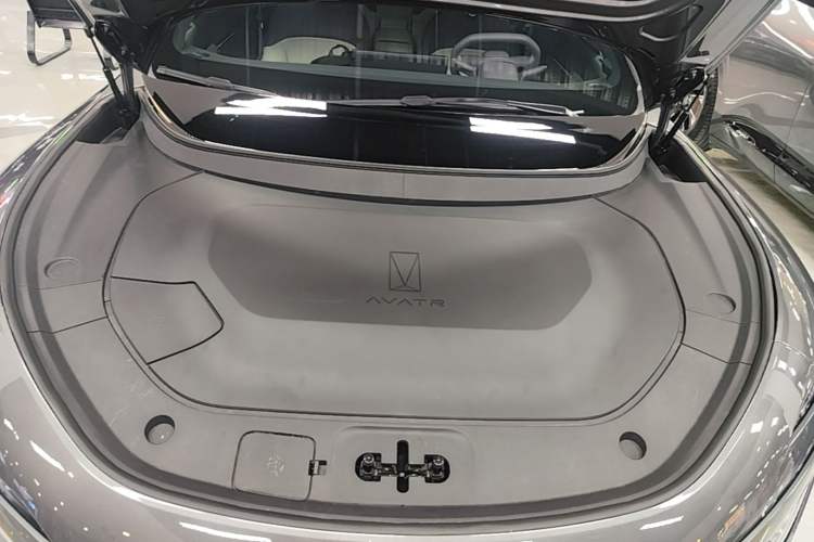 Used Avatr 12 2025 Ultra Extended-Range Edition Engine Bay