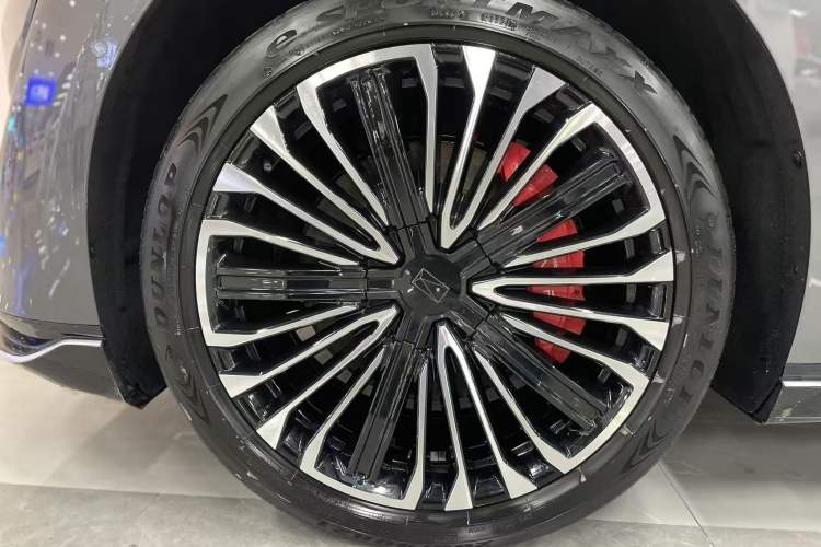 Used Avatr 12 2025 Ultra All-Electric Four-Wheel Drive Exterior 4