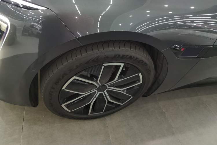 Used Avatr 12 2025 Max Extended-Range Edition Exterior 4