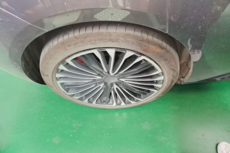 Used Avatr 12 2025 Ultra Extended-Range Edition Exterior 5