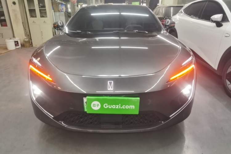 Used Avatr 12 2025 Ultra Extended-Range Edition Front