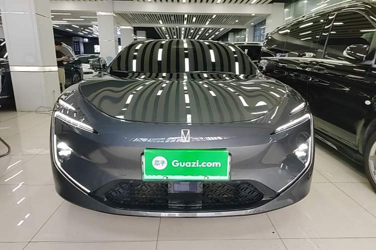 Used Avatr 12 2025 Ultra Extended-Range Edition Front