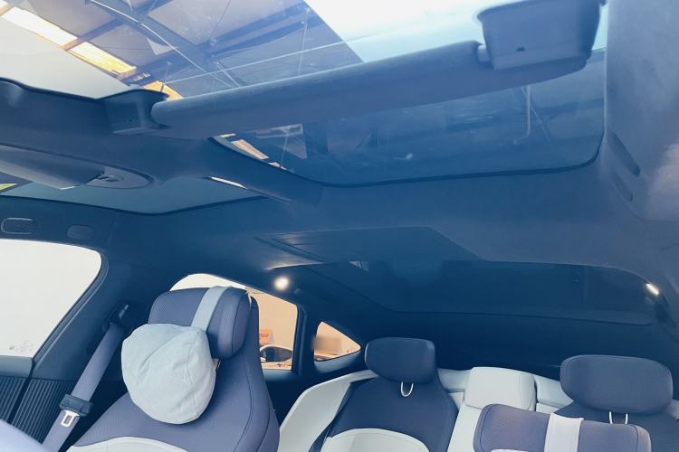 Used Avatr 12 2025 Ultra Extended-Range Edition Headliner