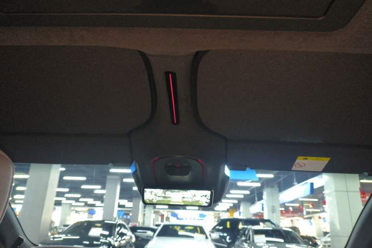 Used Avatr 12 2025 Ultra Extended-Range Edition Headliner